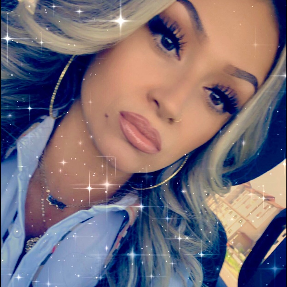 Meet your Posher, Madona